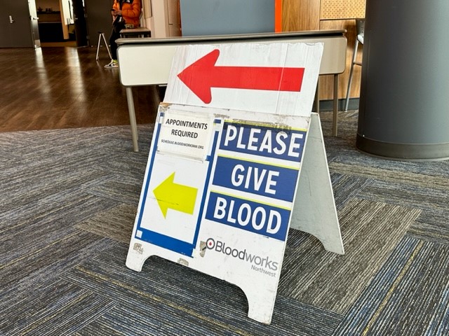 BoeingWA's tweet image. Boeing teammates are rolling up their sleeves at our first post-pandemic onsite blood drives across the Puget Sound area!

If you&apos;d like to donate, @BloodworksNW would love your help keeping the blood supply steady. 

Find appointments: bit.ly/3JmOnjv
