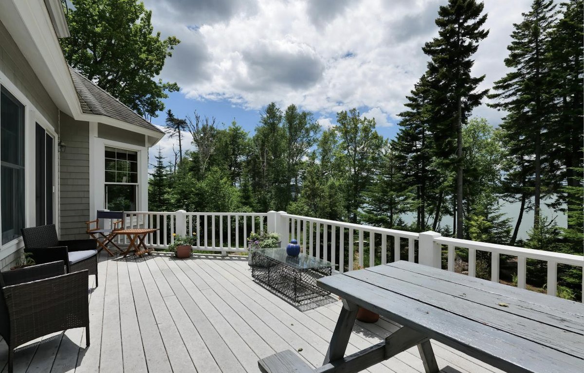 Don't miss this magnificent waterfront home on 220 feet of Dyer Bay in Steuben, Maine! 

Please contact Christa Boyajian at christab@masiello.com for more information.

#steuben #maine #mainerealestate #mainehomesforsale