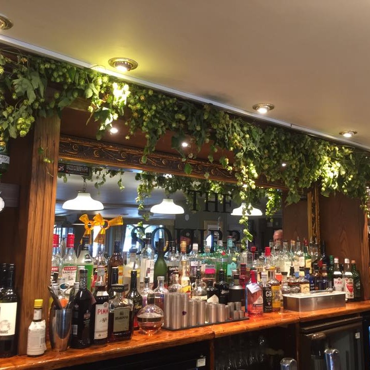 Only a few games left of the #SixNationsChampionships – time to swing by The Squirrel on Park Road, grab a cold Guinness, &amp; cheer on your team 🏉

Just a 10-minute drive from our #NewBuild homes at Southwood Mews, #Farnborough: bit.ly/SouthernSpaceSM

#SouthernSpace #sixnations