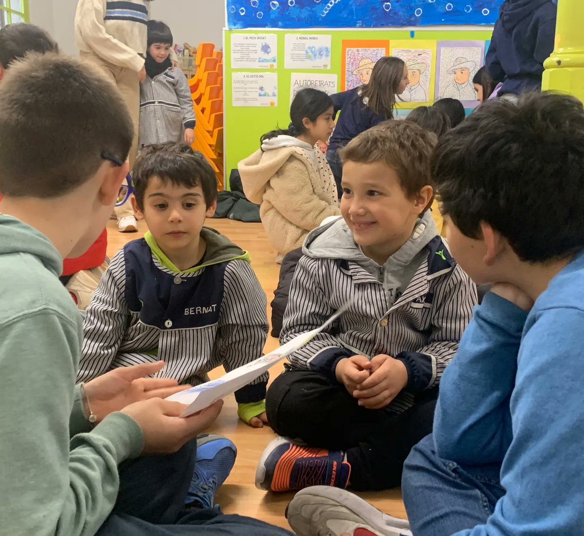 epiasabadell's tweet photo. poden ajudar a crear les nostres disfresses! Els hi hem explicat quines idees tenim i han pogut veure els nostres dissenys.
#I5PIASABADELL
#5ÈPRIPIASABADELL https://t.co/onJokFRwAz