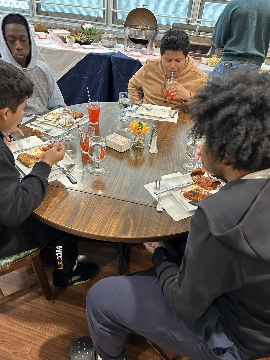 Today our 8th grade students toured the mcvsd culinary arts school! We loved hearing about their expansive program. The students were also treated to a delicious lunch served by the culinary arts students! #careergoals <a href="/Asbury_ParkSD/">Asbury Park Schools</a> <a href="/DaniDaviPetrucc/">Danielle D Petrucci</a> @PrincipalONeill