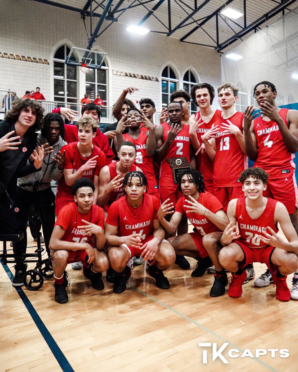 TKCapts's tweet photo. DISTRICT CHAMPS ‘23🏆👹
#cbseeya #38 #rollnade #estovir 
@CCPBasketball 
.
.
#photography #basketball #sports #basketballphotography #hoopers #photographer #chaminade #stlouis https://t.co/RI8Eh0Thxj