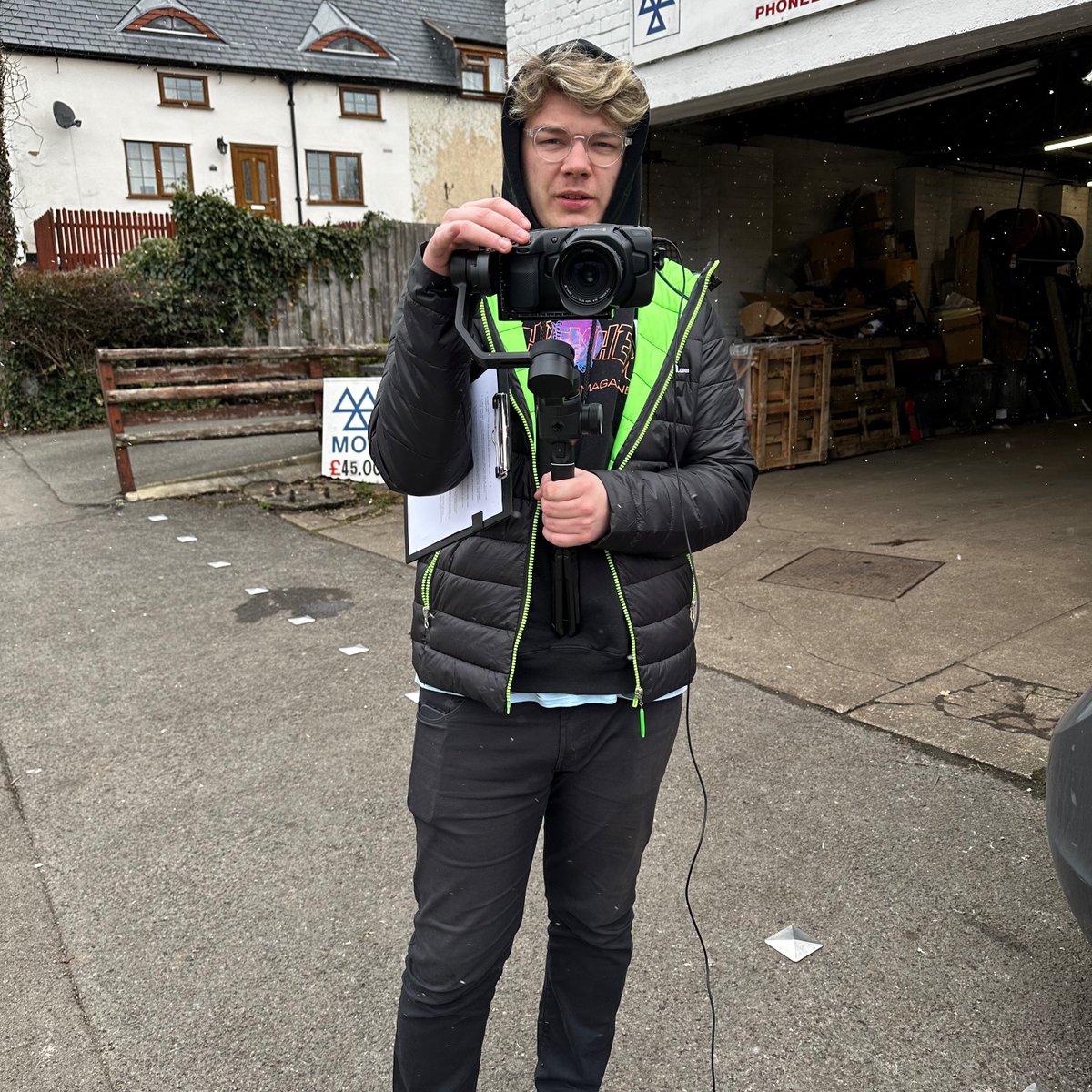 HollogramLTD's tweet photo. Jake (he looks so happy) - braving the snow and cold winds today filming for Everards at one of their pubs ! Wrap up warm ! #everards #leicester #videomarketing #socialmedia https://t.co/cI6aDmBvvD