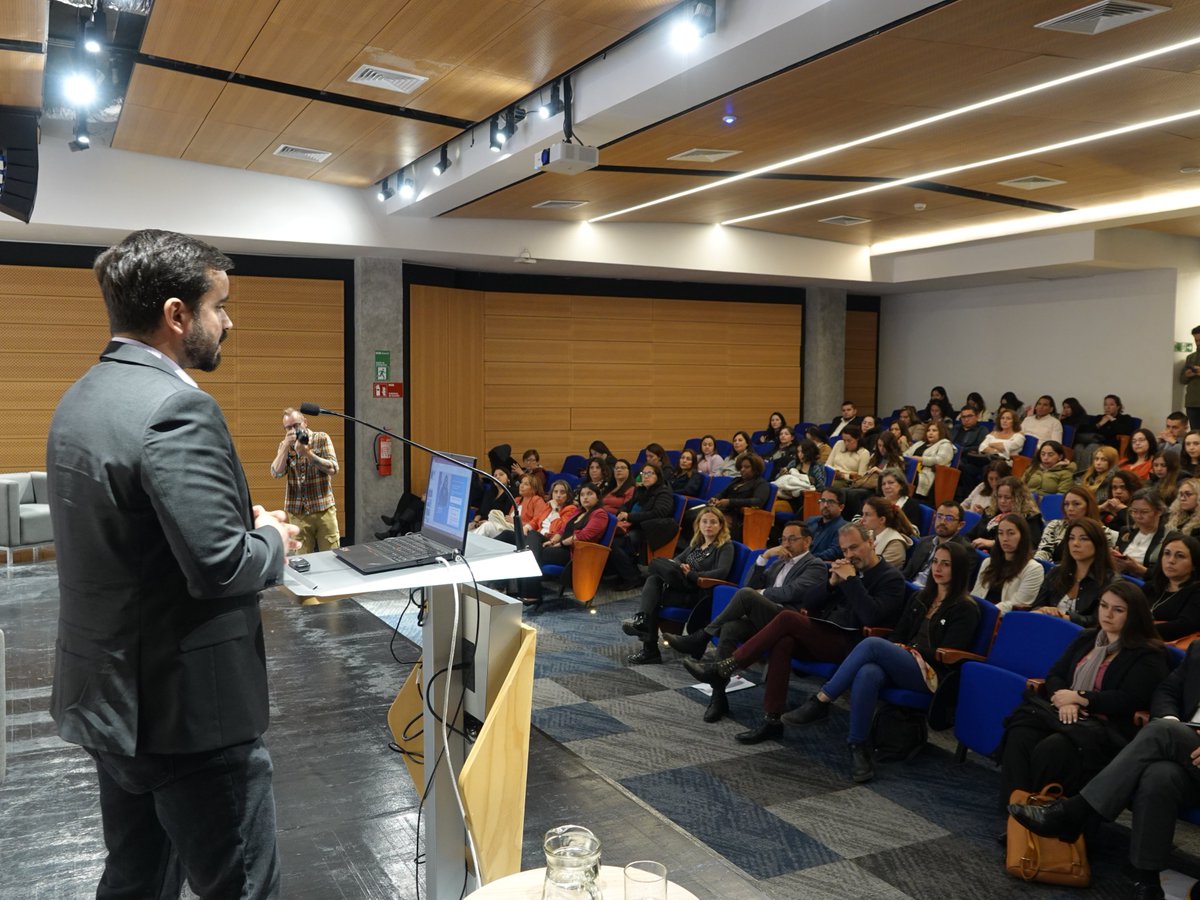 CorfoLosLagos's tweet image. Más de 120 mujeres #PuertoMontt estuvieron en el "Encuentro de Mujeres en Tecnología e Innovación" líderes en áreas asociadas a labores masculinas @GoreLosLagos @MMEG_LosLagos @corfo @Cowo_pm @DuocUC dieron bienvenida a inédito evento en el territorio @PatiRadaSalazar @gperezg
