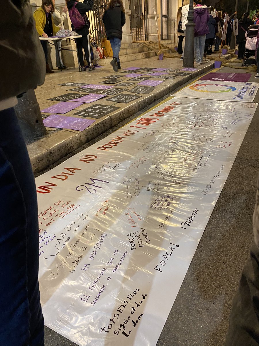 CUP_Sitges's tweet photo. Un dia no podrem més i juntes ho podrem tot! @notoquislatecla @DretsCivilsStgs #8MSitges #SitgesFeminista #SitgesOrgullosa https://t.co/XkoPnKEAw2