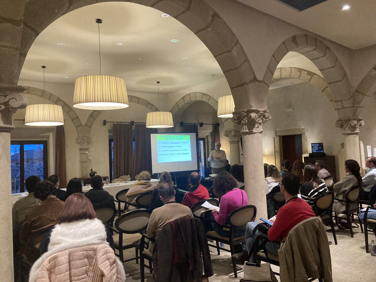 Los Aspectos éticos y legales sobre donación y trasplante de órganos y tejidos. Por 
Félix Sánchez Ugena