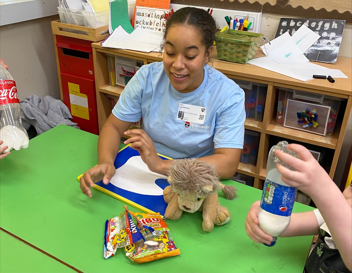 We recently visited St Joseph’s Catholic Primary school in North Shields.

We hope the children enjoyed the visit and enjoyed learning about things such as sugary foods and drinks, how to brush teeth effectively and what visiting the dentist is like!

Here are some pictures 🦷💙