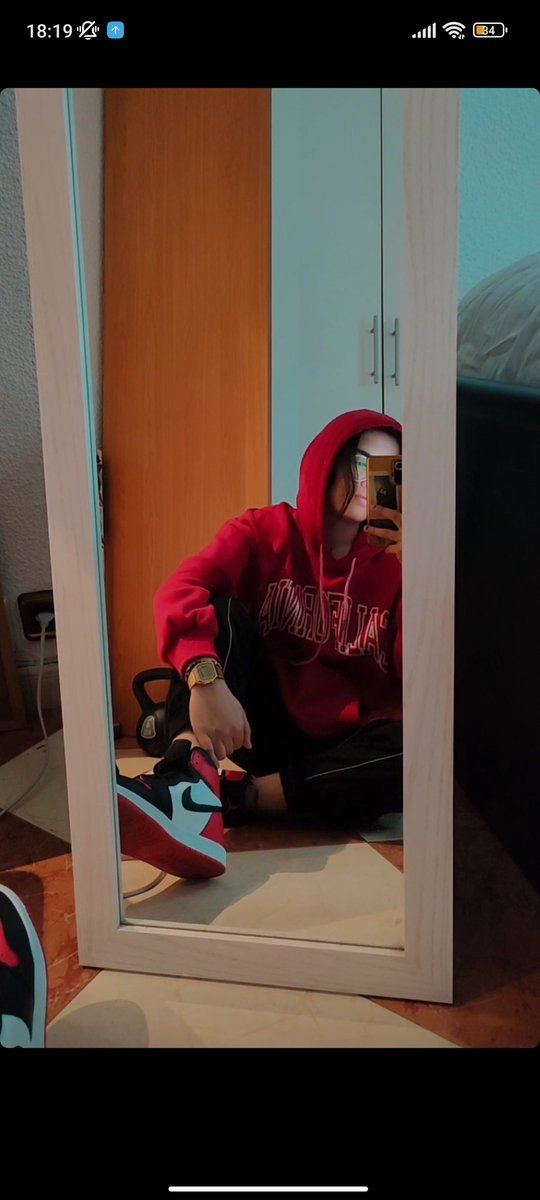 _cafunne_'s tweet photo. Mí yo de 17 años a vuelto, sólo por hoy, o no 🫠 https://t.co/tJ9xx3Xa3M