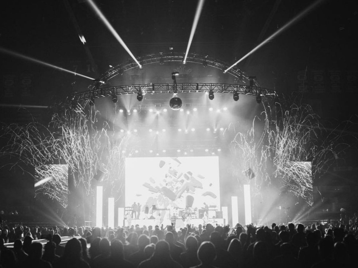 Grand Rapids, Moline, IL and Toledo, OH. You were spectacular. Thanks for the love in welcoming us to your cities. We had such great weekend!!
“Feelin blessed, never stressed”
🎶
TGBTG
#hitsdeeptour2023
📷 Sadie Kay