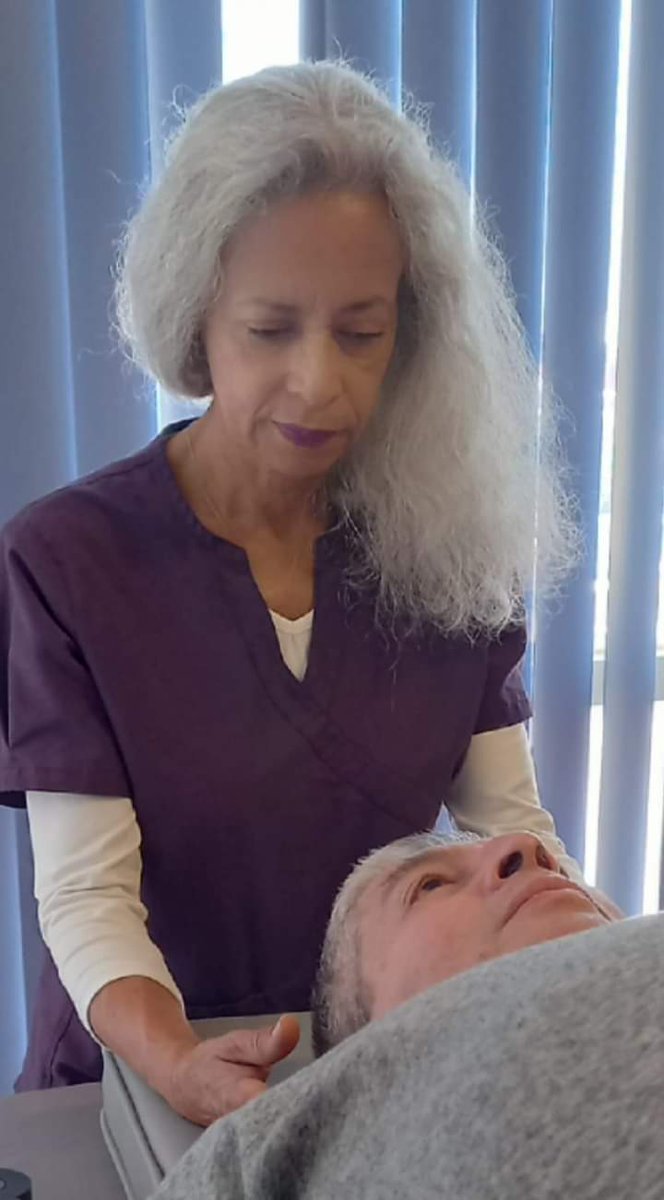 Centro_Ohani's tweet photo. ⚜️ Solicita tu hora para tu atención con la doctora mexicana Italia Oloarte, destacada terapeuta en Osteopatía Bioenergética Celular que estará atendiendo los días 03 y 08 de mayo  en nuestro Centro.
Reserva tu hora:
22207 5968 - 22208 4148 - 22494 8954  - +569 77942310 https://t.co/5M7j0dMhBO