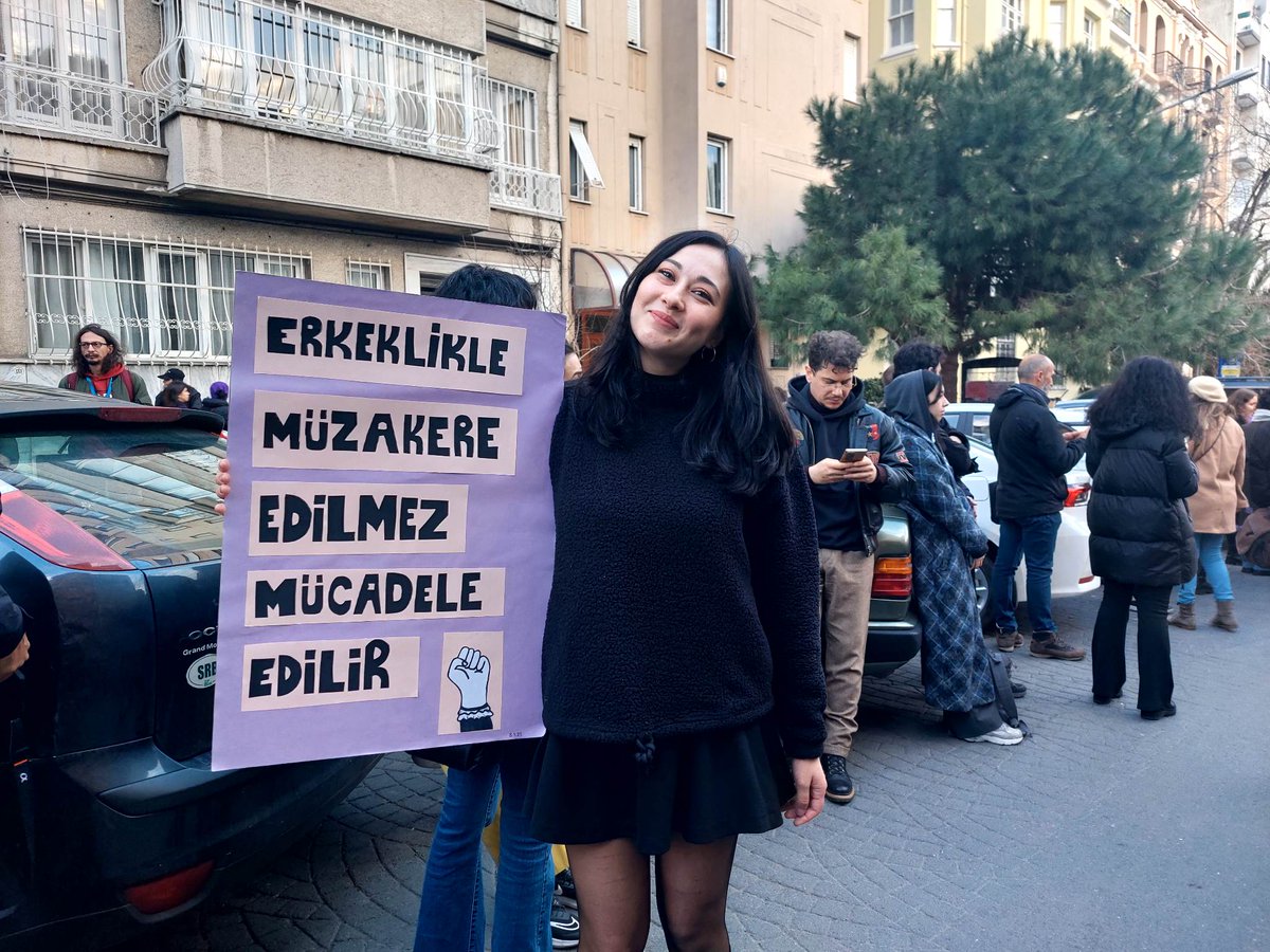 Soros tarikatına mensup bir grup büyükşehirlerde eylem yaptı
#FeministischerKampftag