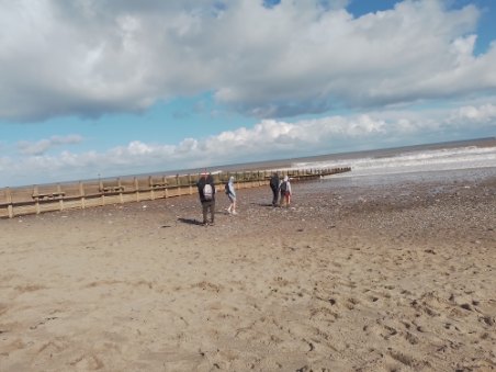 TSS_GEOG's tweet photo. We had such a great day at #hornsea yesterday with our #Y11 #Geographers completing their fieldwork. Just a few snaps of them completing their coastal fieldwork looking at #erosion, #trasnsport and #coastalengineering. Some brilliant work completed! https://t.co/0lX94F3FMC