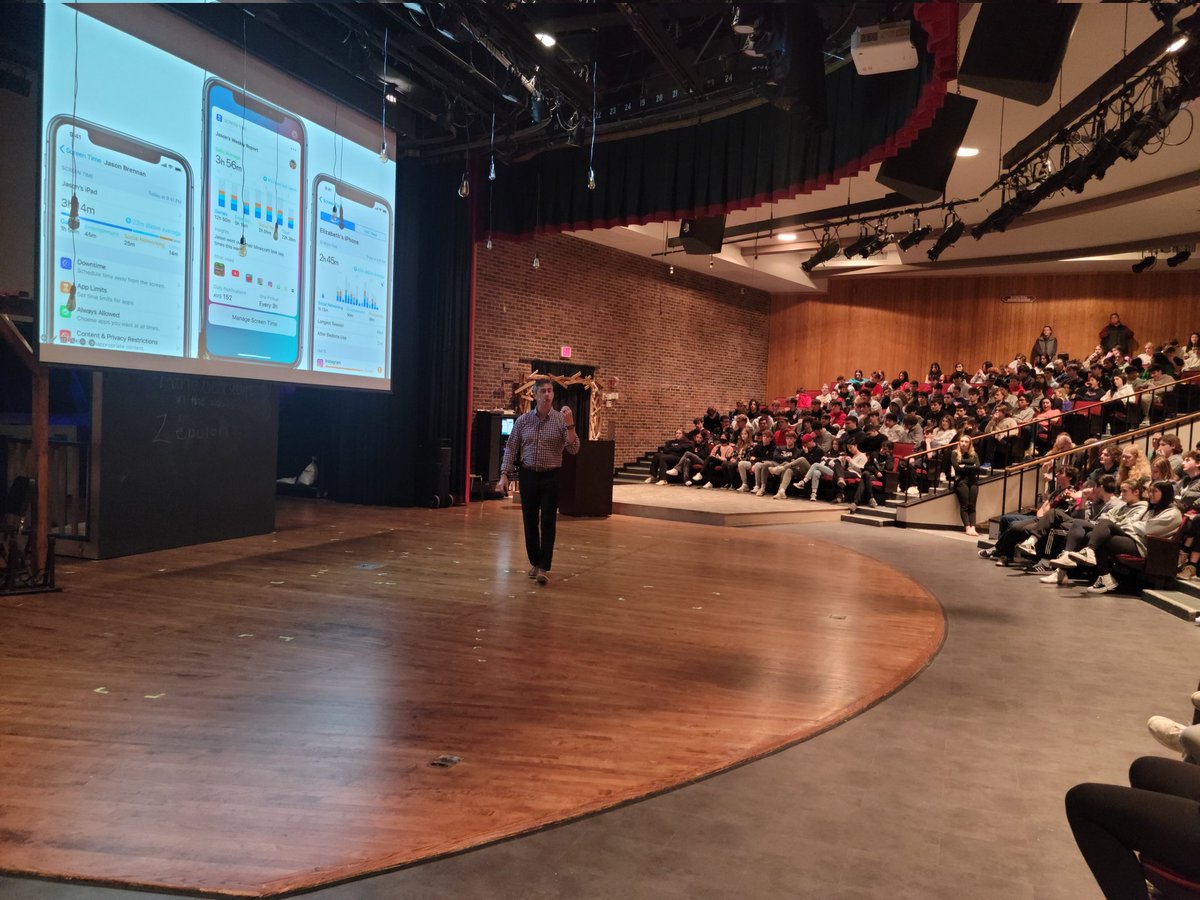 NHRHS_Athletics's tweet photo. 🧠Great job & thank you to @Jarrod_Spencer for today's program, "The Mind of a Student"
🔴Valuable info, great message, something to take away for everyone!
⚫️Thanks also goes to @NhrhsWellness & @USRACoalition for sponsoring today's program!
#HighlandsStrong @nhrhs1 https://t.co/uY1Dycjwu9