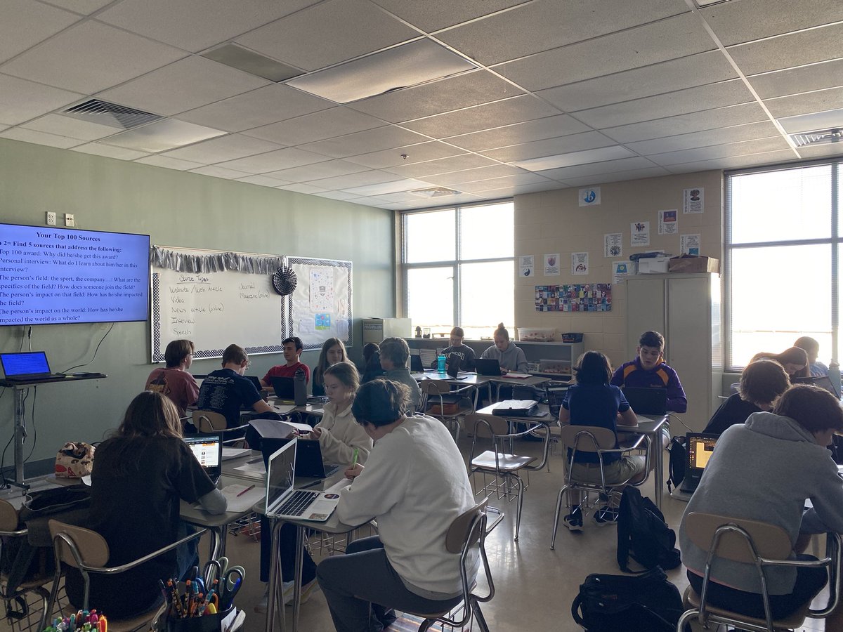 Kristin Robertson tweet media