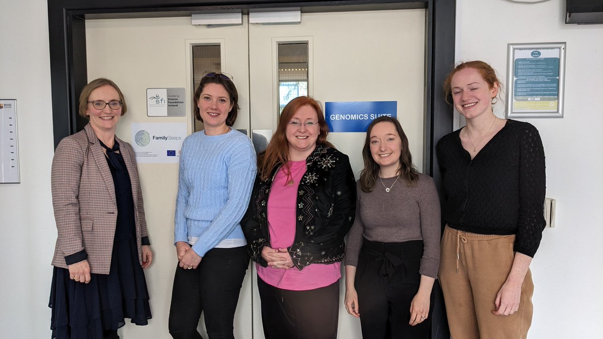 tea4everyone's tweet photo. Really delighted to be doing my bit for the Family Sleeps project and to meet Dr Lorna Lopez' amazing team at the Family Genomics Research Group in Maynooth University. #IWD #WomenInSTEM https://t.co/lkerwhhqPl
