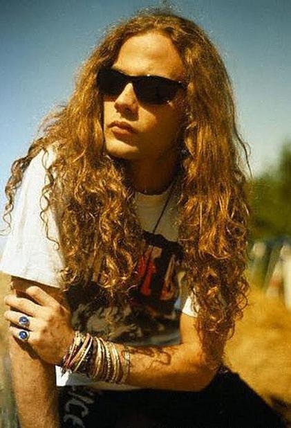 Remembering the original bassist for #AliceInChains #MikeStarr on the 12th anniversary of his passing. 
#RestInPeace 🙏