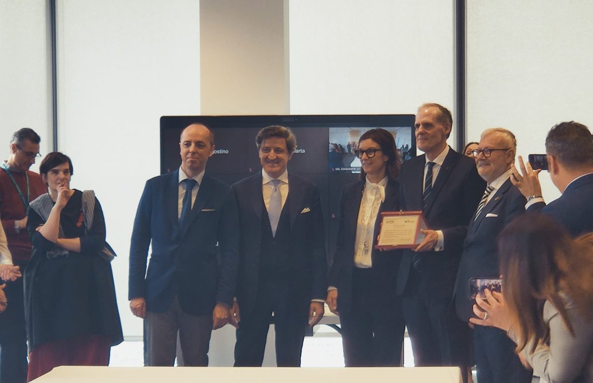 #Milano

In occasione della #festadelledonne 

Lancio dell’associazione #LesAmis
di @BNLBNPParibas_ 

per la parità e l’inclusione

Il benessere e il senso di appartenenza al lavoro
