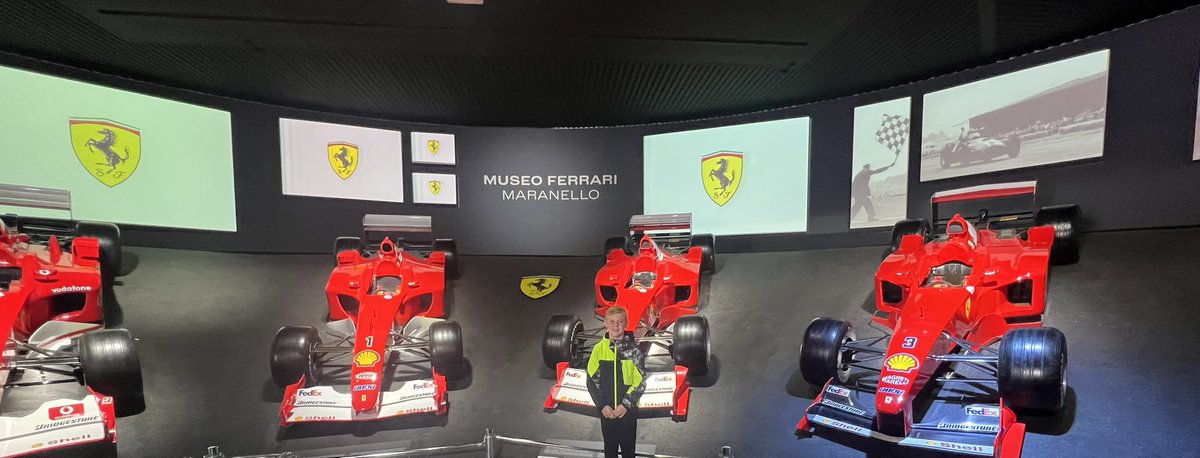 KeelanHarvick's tweet image. Pretty cool history and cars! #dreambig #maybeoneday