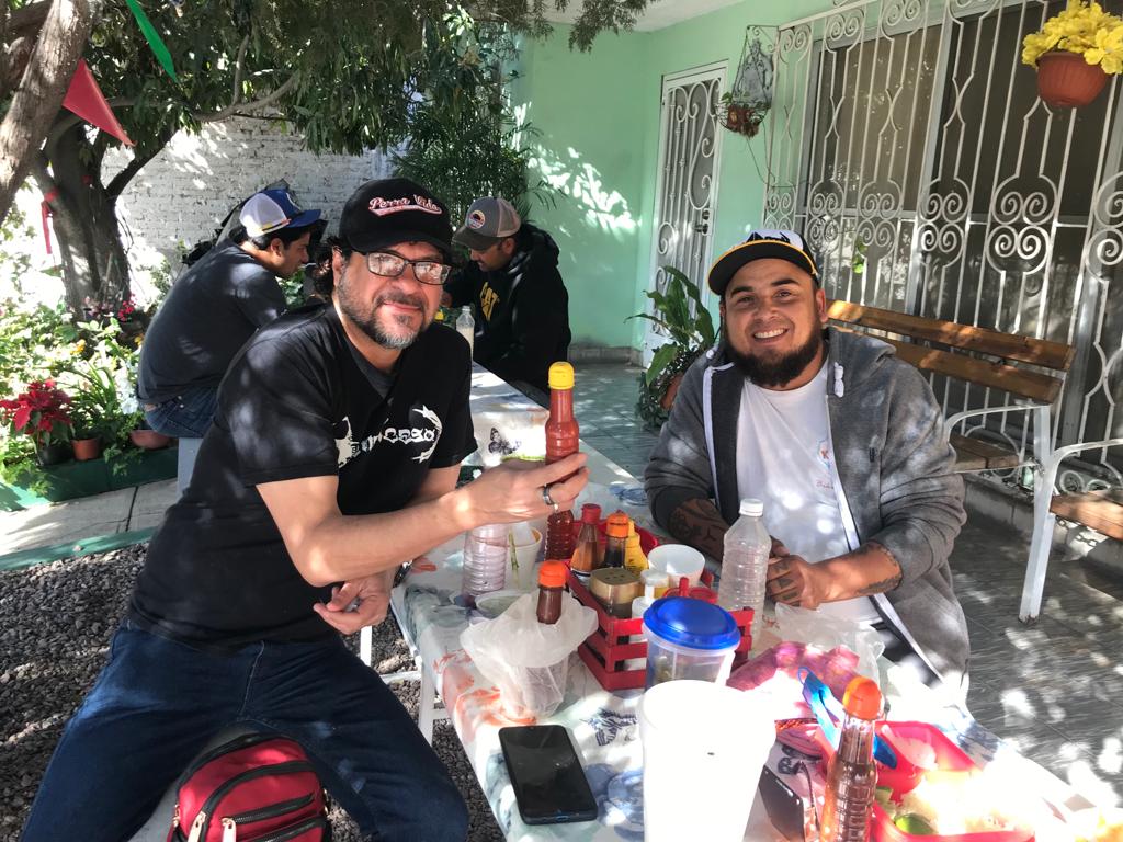 Ivan Merma y Charly Brown. En Guaymas Sonora. Marisqueando