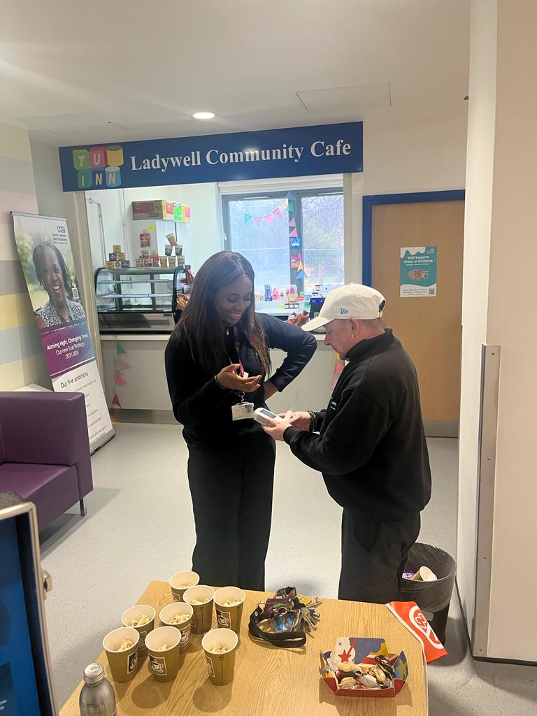 Carbon monoxide monitoring with Tom. Smoking cessation is for everyone including Staff and it makes such a difference to see what your carbon monoxide levels are. 🚭
#NationalNoSmokingDay