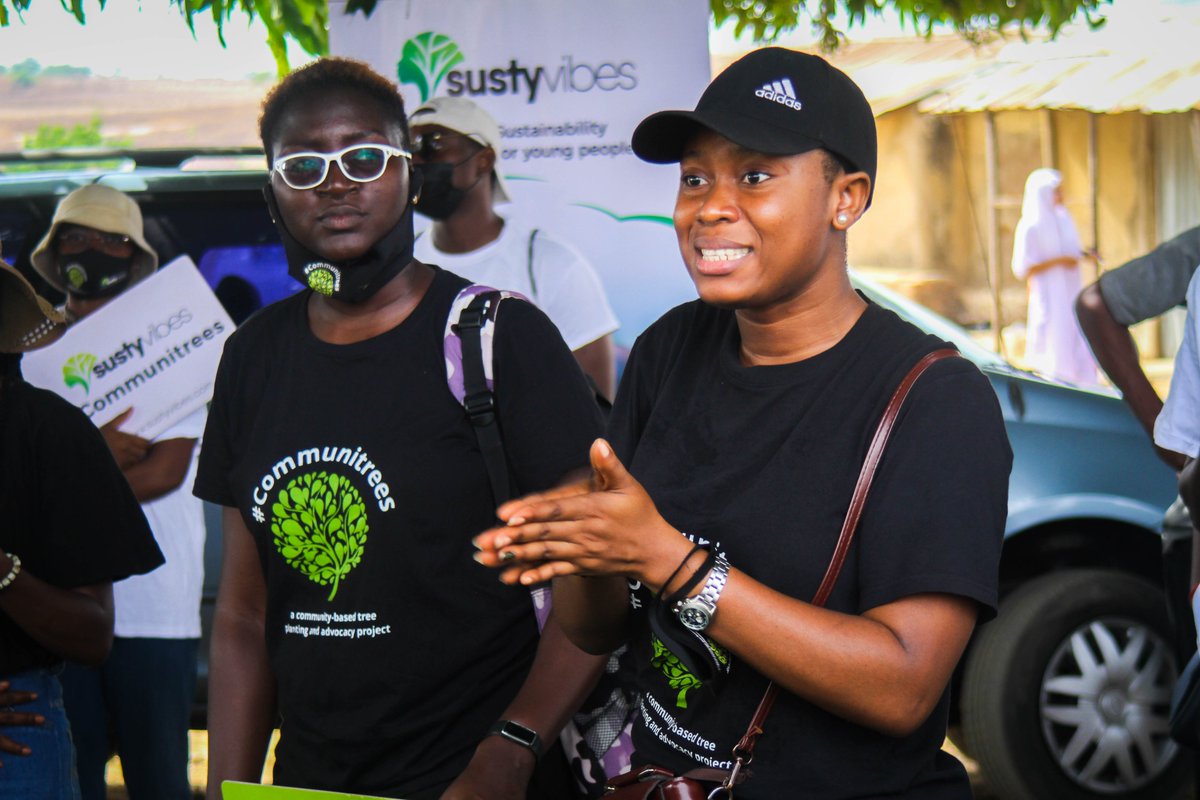 SustyVibes's tweet image. Our sustainability initiatives have also been led by a number of remarkable women. Two of our own, @Soniaryde  and @chikodiuzoamaka, spearheaded our #Communitrees project, in which we planted 5000 indigenous trees in communities and schools in both Lagos and Abuja.