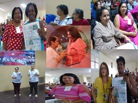 La mujer cubana en la historia juega un papel importante dentro de la sociedad.
Ya que desde 1868 fueron ejemplos en las luchas mambisas como Mariana
Grajales y otras que querian la libertad para que las mujeres tuvieran los
mismos derechos e igualdad. #MujeresEnRevolucion