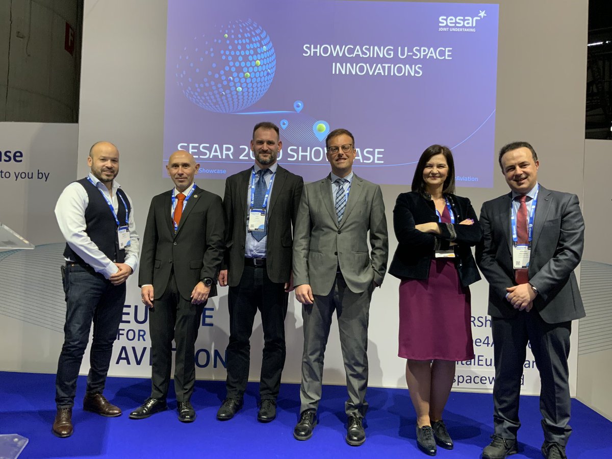 [SESARShowcase] It's time now at #AirspaceWorld to look at the latest results from #SESAR's drone #research &amp; Innovation portfolio, which has been developing #smart &amp; #safe solutions for #Uspace, the 🇪🇺 drone ecosystem🕹️🦾
youtu.be/tYR8Z0-_Aqw