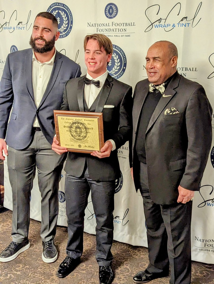 dstepenosky's tweet photo. Congrats to Sean Stepenosky &amp; Kyle Zeman on receiving National Football Foundation &amp; College Hall of Fame Scholar Athlete Award! Kyle: 3.22 GPA, 1st Team Canyon League &amp; All County Ventura, Team MVP, Sean: 4.42 GPA, Valedictorian, AP Capstone diploma. @SeanStepenosky @kyle__zeman https://t.co/m9alGcAgnA