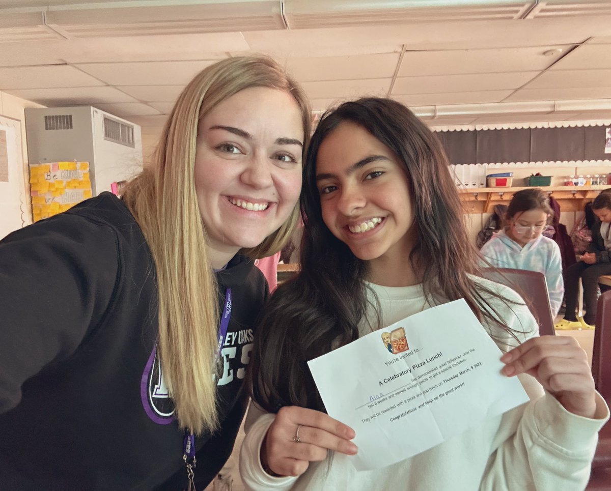 Miss Ericka Deakin tweet media