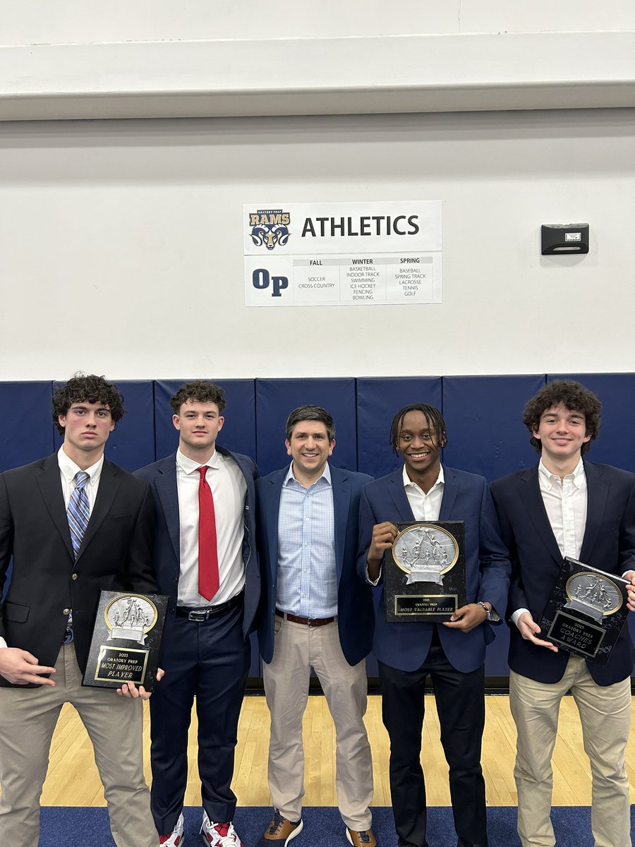 mgmuoio's tweet image. Last night we had the pleasure of celebrating some special guys in the @OP_hoops program at the Winter Sports Award Show. 

Coaches Award - @NickServitto 
Most Improved Player - John Pirone 

And for the 1st time in program history, Co-MVPs @GregJonesII and @MichaelPirone23