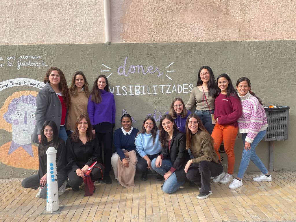 nutrihumana_URV's tweet photo. A la @nutrihumana_URV celebrem el #DiaInternacionaldelaDona 💜 https://t.co/P8c9AoRjFe