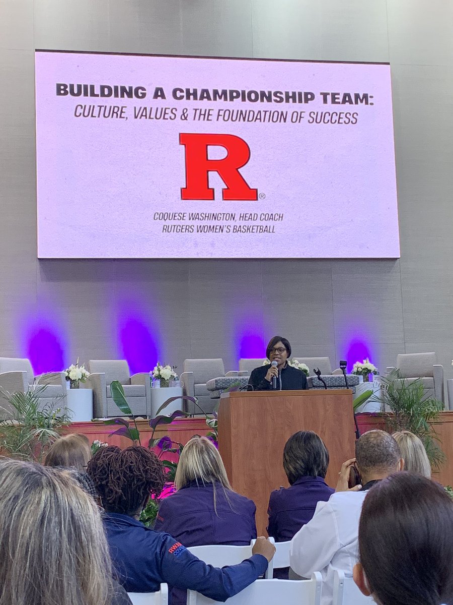 Kicking off International Women’s Day Retreat @RWJMS with keynote speaker @CoqueseWashing! Inspiring and uplifting to hear her story. Excited to celebrate the fantastic women of @rwjsurgery today and always.