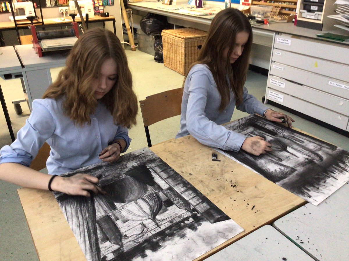 EmbleyArt tweet media