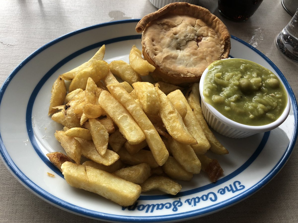 myfoodhunt's tweet image. “Who Ate All The Pies?” 

I confess it was I @TheCodsScallops taking advantage of the 50% off deal for British Pie Week 

Steak and Scale pie, chips &amp;amp; gravy for me, Chicken, Ham &amp;amp; Leek with chips &amp;amp; mushy peas for my companion. 

Nice 👍😎🥳

#BritishPieWeek #nottingham #nottsfood