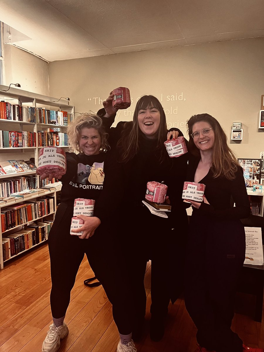 Happy international women’s day! I got to meet three of my most influential feministic/queer role models this week 🥹🙀 #anneplus #hannavanvliet #damnhoney #marielottehagen #nydiavanvoorthuizen