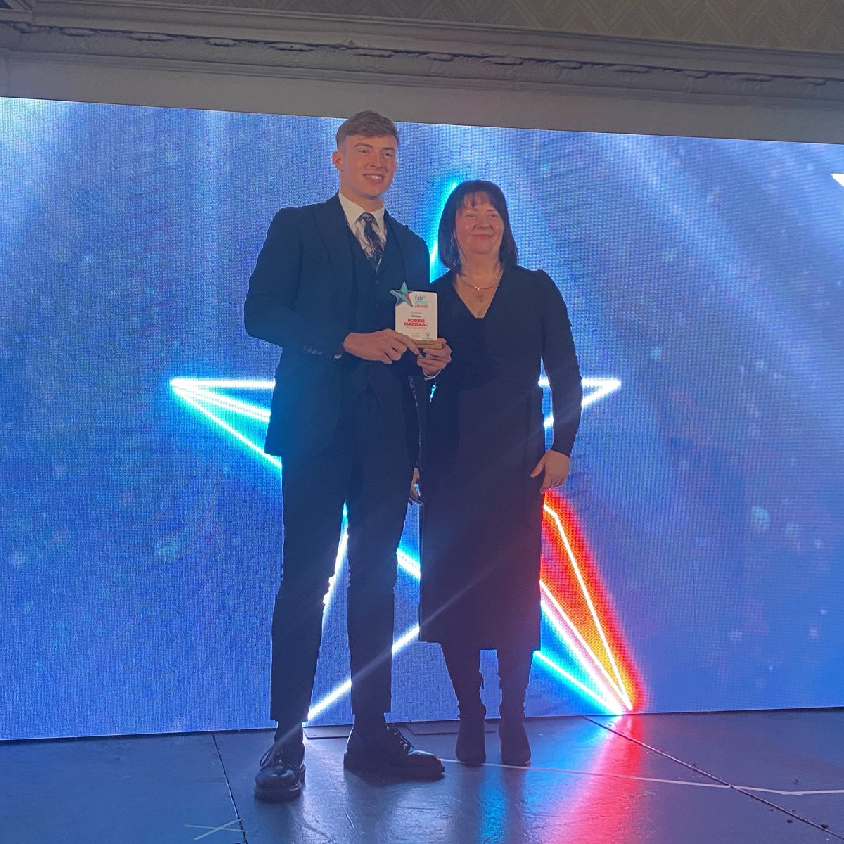 Robbie MacIsaac who runs FLUX Bagpipes just won the Young Entrepreneur of the Year award sponsored by <a href="/HIEScotland/">HIE</a> 🥇 Congratulations Robbie - well done 👏🏆🎉 #FSBawards