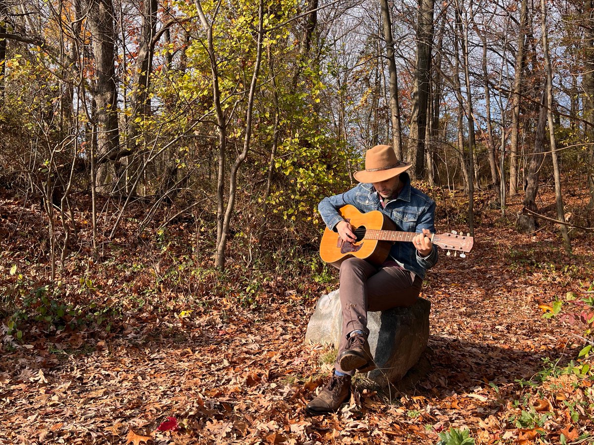 Tomorrow night!! Thursday Mar 9. Free live stream concert 8:30PM EST. 

Best part -- if you can't tune in live, you can watch it up to 48 hours after the fact. Just reserve a free ticket here: valemmich.bandcamp.com/live/solo-acou…