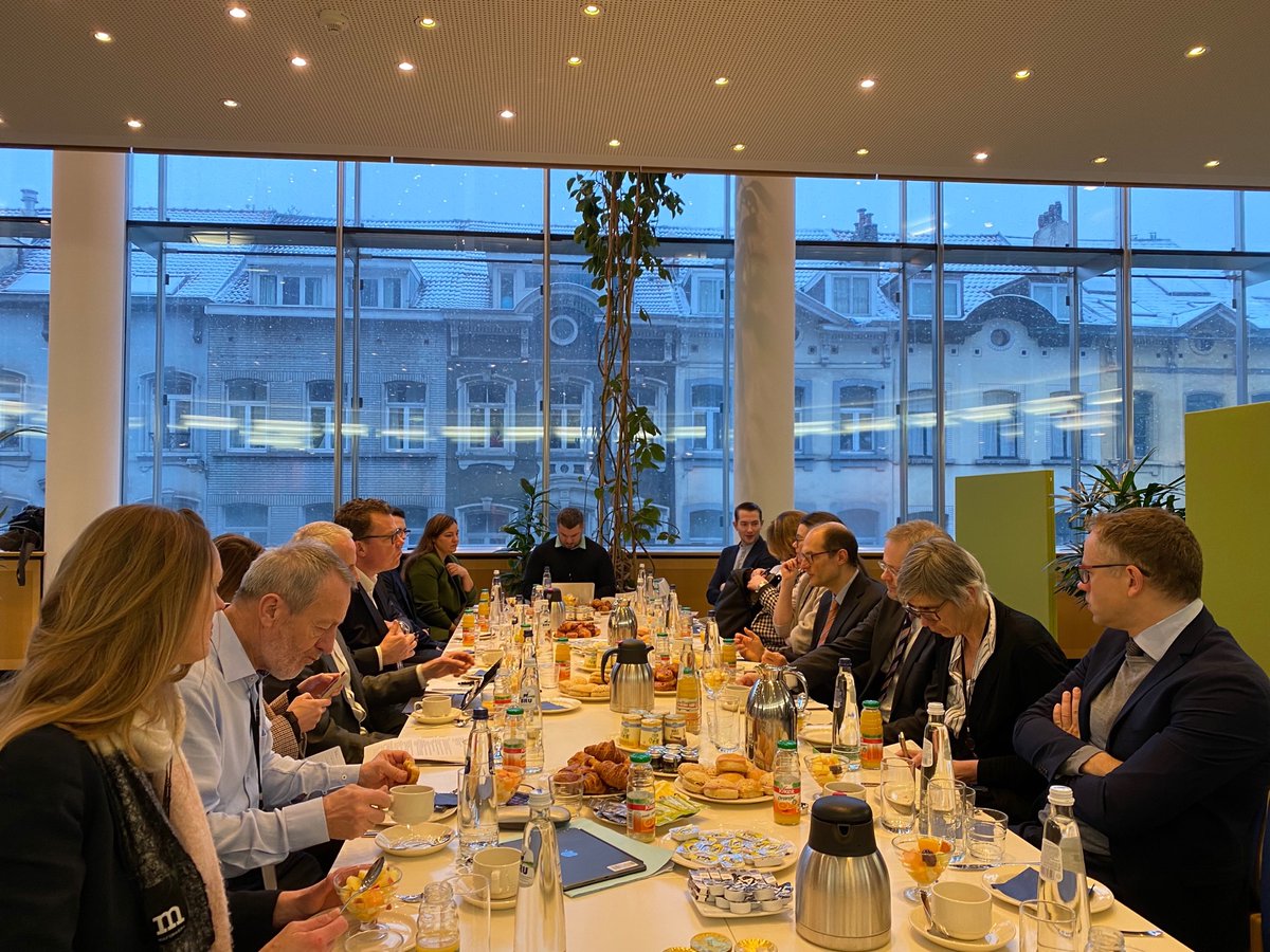 Today we held a timely debate on #EPBD with a guest speaker from Commission's <a href="/Energy4Europe/">Energy4Europe 🇪🇺</a>, Stefan Moser, hosted by <a href="/Danfoss/">Danfoss Group</a>. Our industry members applauded MEPs for the balanced EP compromise to be voted next week, and urged for a pragmatic approach during trilogues.