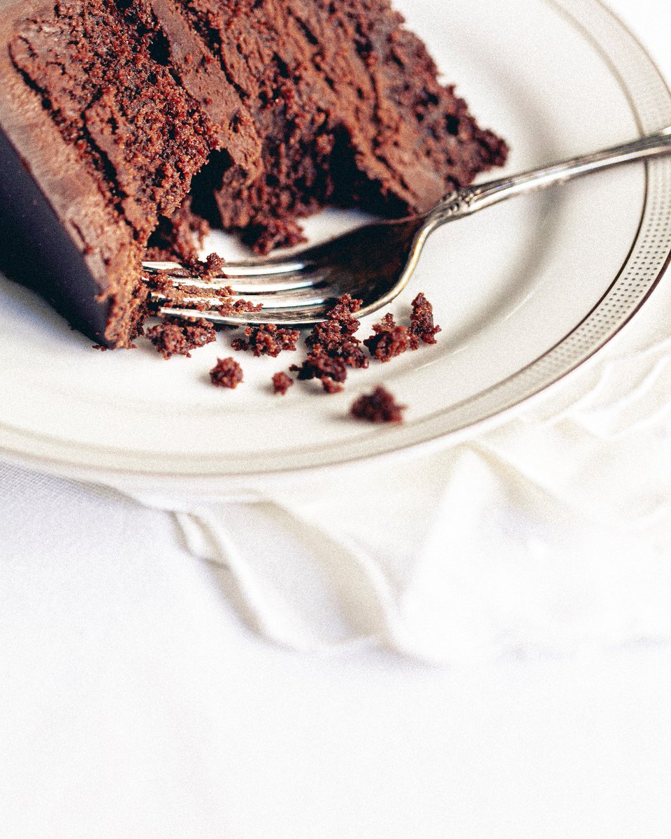 From utterly indulgent chocolate cake to Nashville Hot Chicken, learn from our talented culinary team how to prepare a variety of foods at our weekly cooking classes! Learn more: bit.ly/3y7clZQ