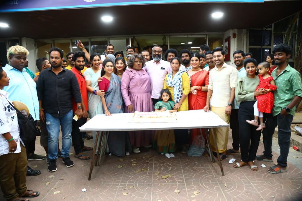 #MissMaggie Team Celebrated #WomensDay

youtu.be/vNhR-T0if7U

@iYogiBabu  @MadhampattyRR @im_aathmika  @DrumsticksProd #LathaRManiyarasu @singer_karthik #GowthamRajendran @ertviji @teamaimpr