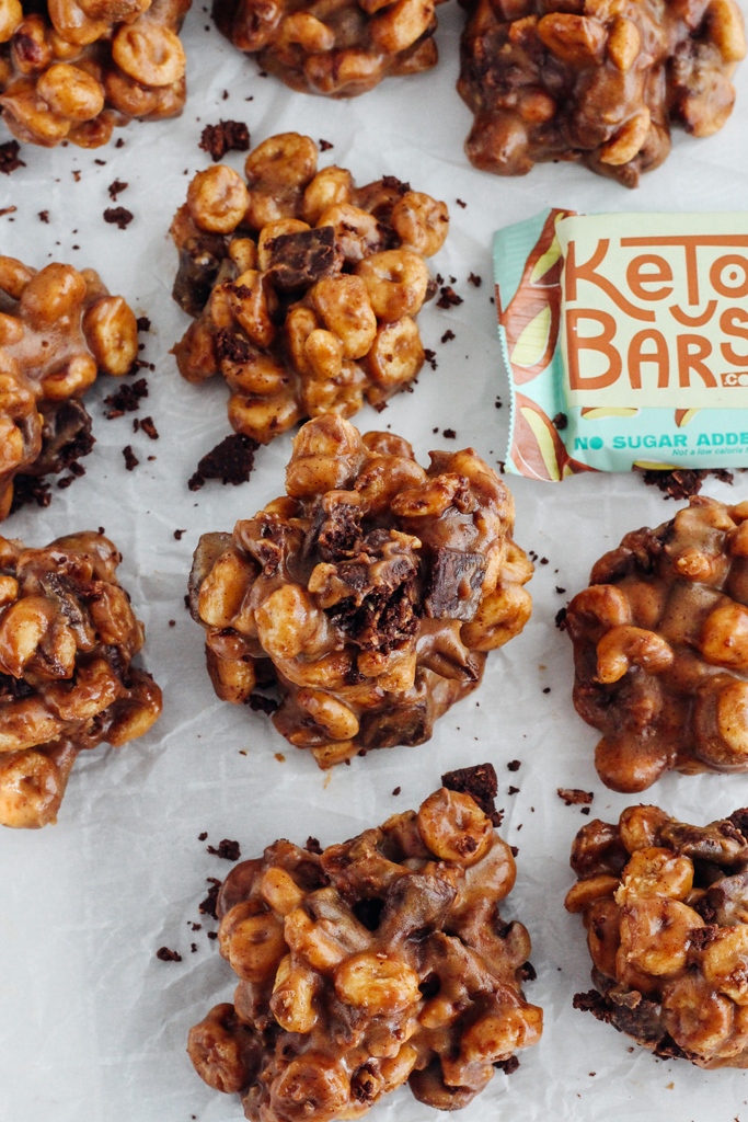 perfectketones's tweet image. It's #NationalPeanutClusterDay, so obviously, the only way to celebrate is with these easy #nobake Peanut Butter Pumpkin Spice Cereal Clusters!⁠🤩
⁠
These #lowcarb #ketofriendly bites are kid-friendly and #ketoapproved.🥜

RECIPE👇⁠
instagram.com/perfectketo
