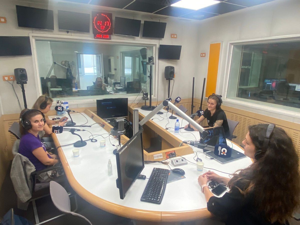 🟣 Mil gracias 🤩 📻😍 🟣

🟣 <a href="/FatiFebles/">Fati Febles</a> 👏🏼👏🏼👏🏼

🟣 <a href="/MayteCastro04/">Mayte Castro</a> 👏🏼👏🏼👏🏼

🟣 <a href="/NataliaCuellarB/">Natalia Cuéllar</a> 👏🏼👏🏼👏🏼

🟣 <a href="/TamaBlasco/">Tamara Blasco 🇮🇨</a> 👏🏼👏🏼👏🏼

🟣 <a href="/MindiGil/">Migdalia Rodríguez Gil</a> 👏🏼👏🏼👏🏼

🟣 <a href="/deborahsabina/">Deborah Sabina</a> 👏🏼👏🏼👏🏼

🟣 <a href="/Patricia_Glez83/">Patricia Glez.</a> 👏🏼👏🏼👏🏼

🟣 Saray Manzano <a href="/cvjavolimpico_/">CV JAV Olímpico</a> 👏🏼👏🏼👏🏼

🟣 #FelizDiaDeLaMujer hoy y siempre!