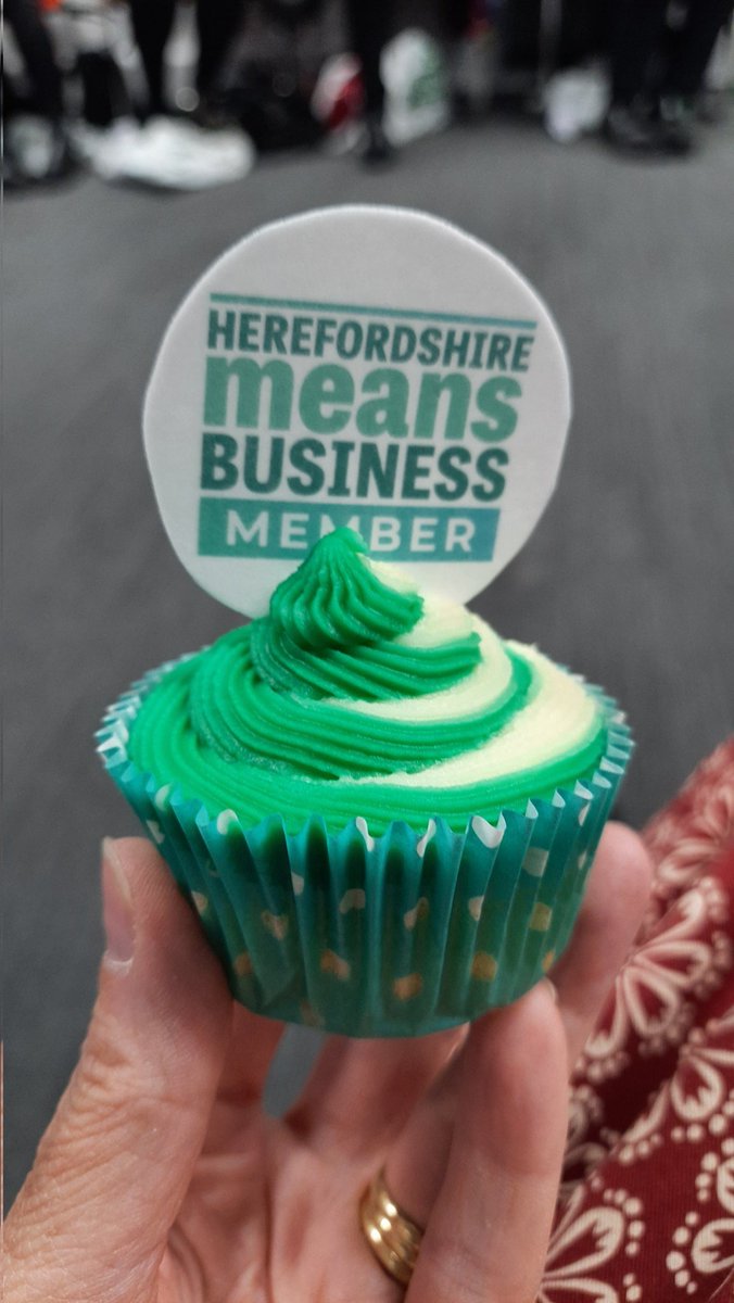 BrankinCS's tweet photo. Great to meet up with other Hereford business owners at the @HfdMeansBiz breakfast and first #members event earlier today. Delighted that Brankin Consultants signed up as a #foundermember - the cakes were fab!
#business #businessowners #networking #HMBiz https://t.co/Lh5gRom0xw