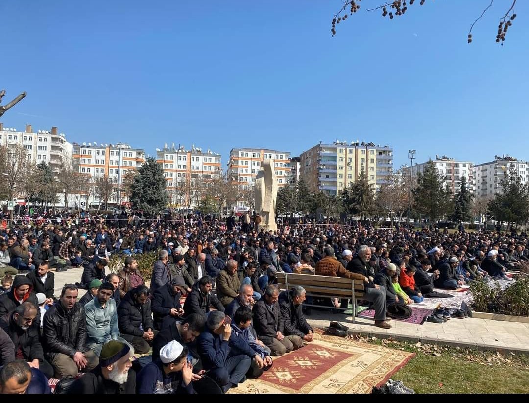 gantep_Cihan27's tweet photo. Ey müslüman küfür ehli birleşip neden size saldırıyor,tıkla tanı #umutkervanı #ittihadululema #hayder #yetimeli #ihoebrar #ihh #furkan #hüdayi #beşir #menzil #ismilağa #peygabersevdalıları #hüdapar camiası ve ismini hatırlayamadığım bütün İslami Vakıf dernek cematlerden A.r.o https://t.co/cghwblwgP7