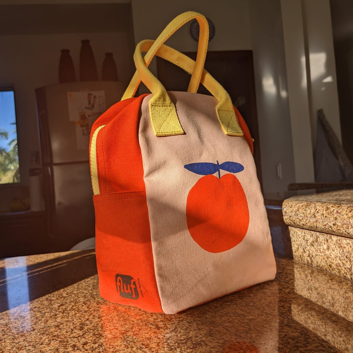 A kind lunch bag that's #EmpathyEconomics approved! All <a href="/flufbags/">Fluf Bags</a> are happily non-toxic, ethically handmade with eco-friendly materials. From airline travel to kids school lunches, you’ll love this healthy bag! bordencom.com/home/2023/03/f… #BetterBusiness #WellnessIntelligence