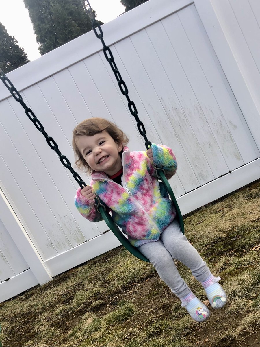 Happy international women’s day from me &amp; my bestie! 👩🏻👧🏻💕💪🏻