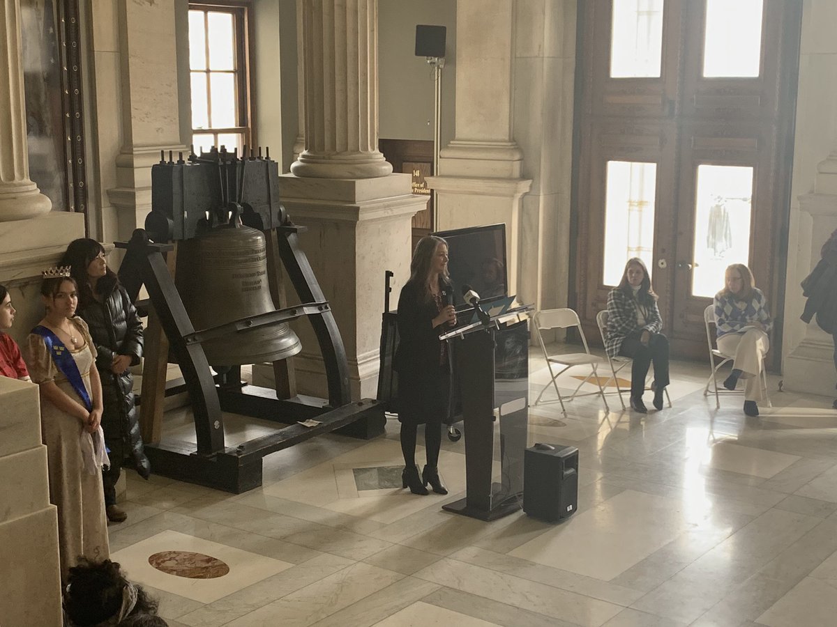 RIDE Deputy Commissioner <a href="/LisaO_V/">Lisa Odom-Villella</a> emphasized the gravity of lifting up the arts in RI schools, and shined a spotlight on RIDE’s new consulting arts coordinator, Carolyn Bennett. #YouthArtMonth