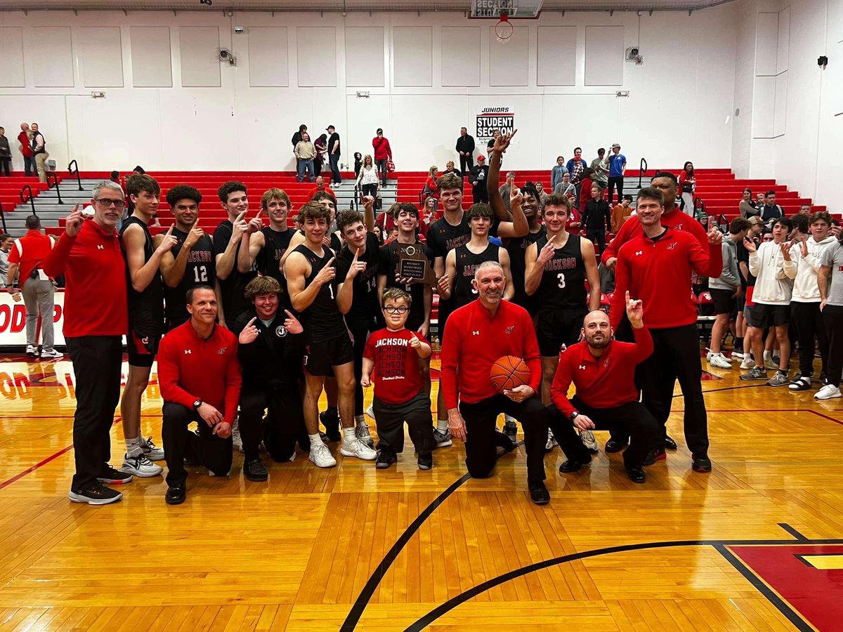 Class 6, District 1 Champs!! These guys are family!❤️ #netcollecting