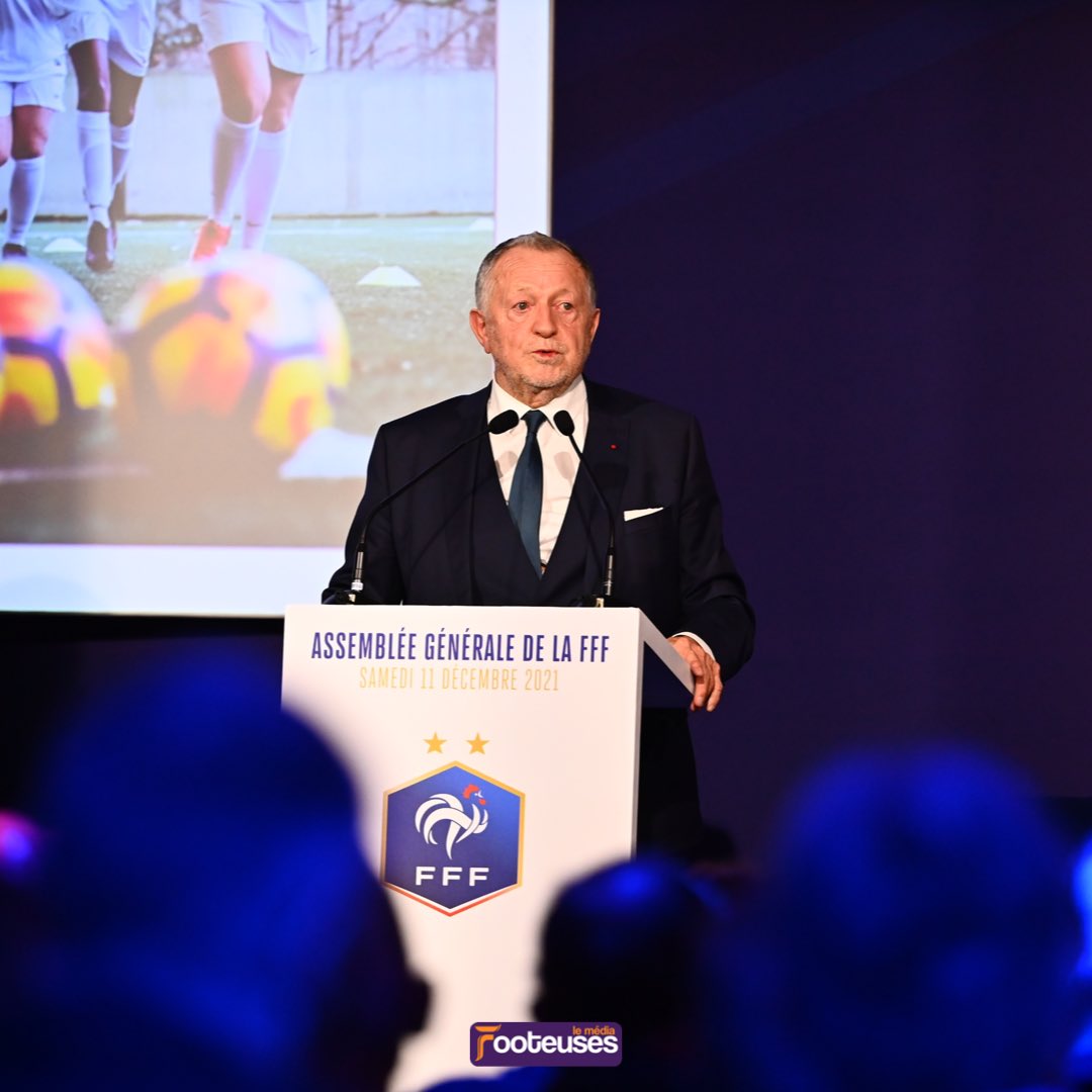 clem_reporter's tweet photo. 🚨 Jean-Michel Aulas souhaite la mise en place de la Ligue professionnelle pour le championnat de France de football féminin à partir de la saison 2023-2024.

Elle sera d’abord intégrée à la FFF avant d’être complètement autonome. https://t.co/GL99dL3A76