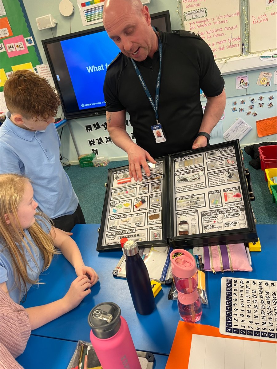 Thank you <a href="/AbronhillPS/">Abronhill Primary School and Nursery Class</a> for having PC Douglas along to chat to the P7s about drug awareness and keeping safe in the community.

#KeepingPeopleSafe
#CommunityEnagement